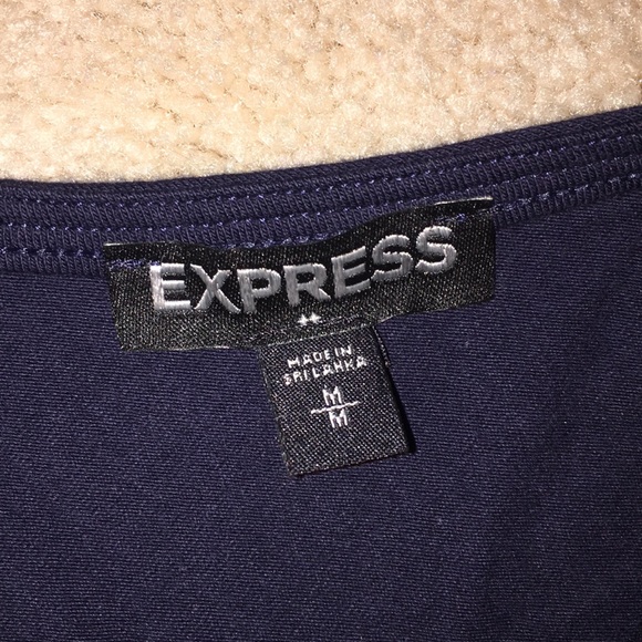 EXPRESS DRESS! - Picture 3 of 3